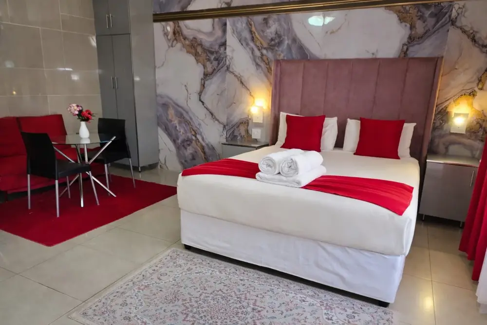 Europrime Matatiele queen room